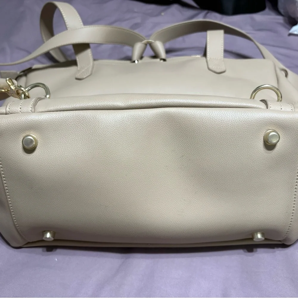 Elkie “Aberdeen” Diaper Bag in Taupe